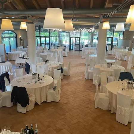 Szálloda Wellness Magione Papale LʼAquila